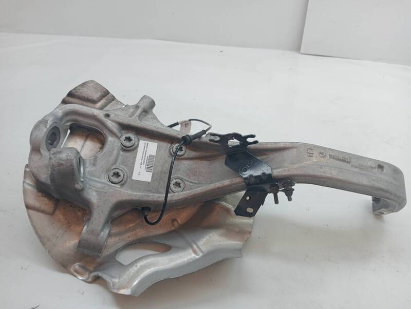 Fusee avant gauche ALFA ROMEO STELVIO (630) Diesel - 1