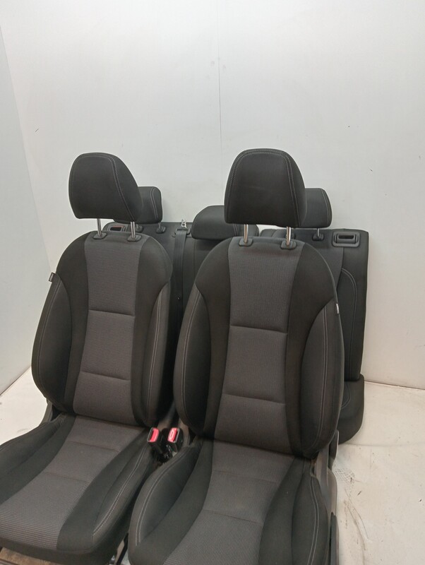 Support siege droit HYUNDAI I30 (GD) Classic Essence - 1