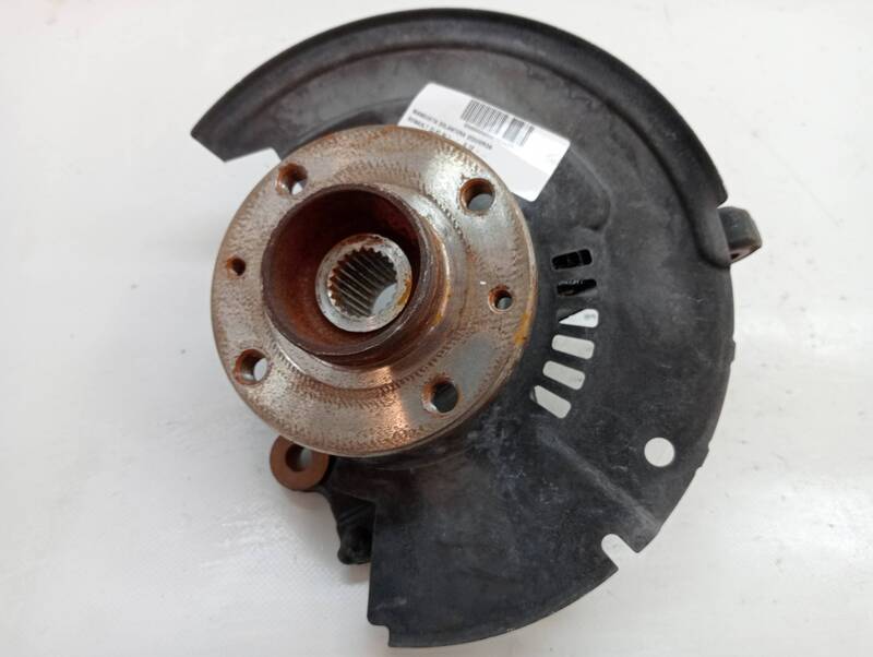 Fusee avant gauche RENAULT CLIO IV Business Diesel - 1