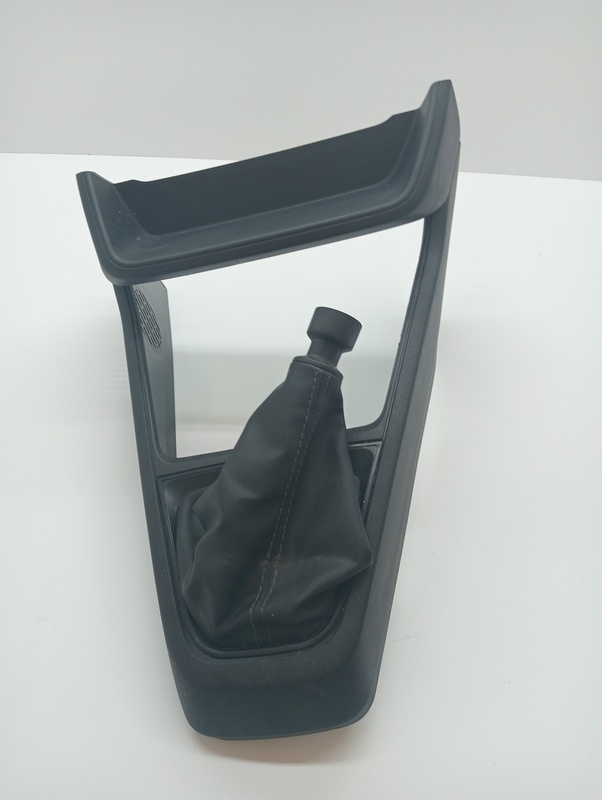 Console central (interieur plastique) RENAULT EXPRES Diesel - 1