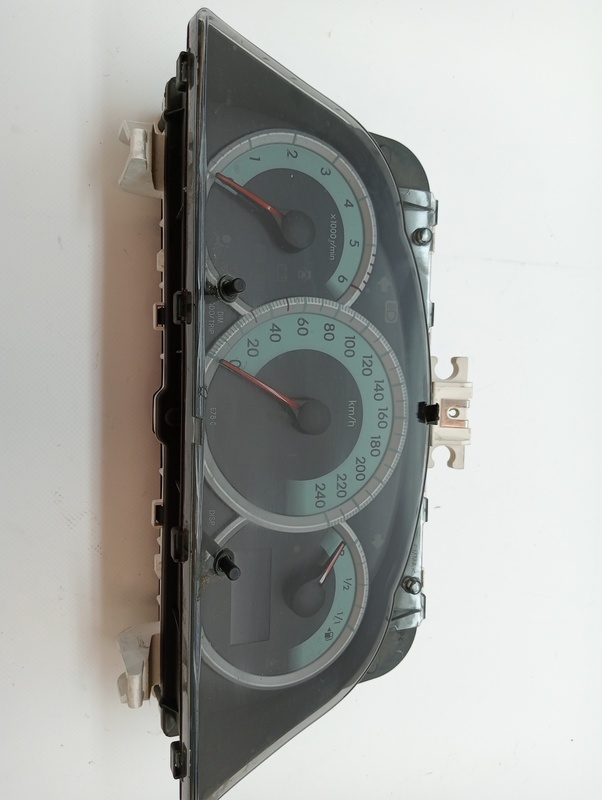 Compteur TOYOTA COROLLA VERSO (R1) 2.2 D-4D Luna Diesel - 1