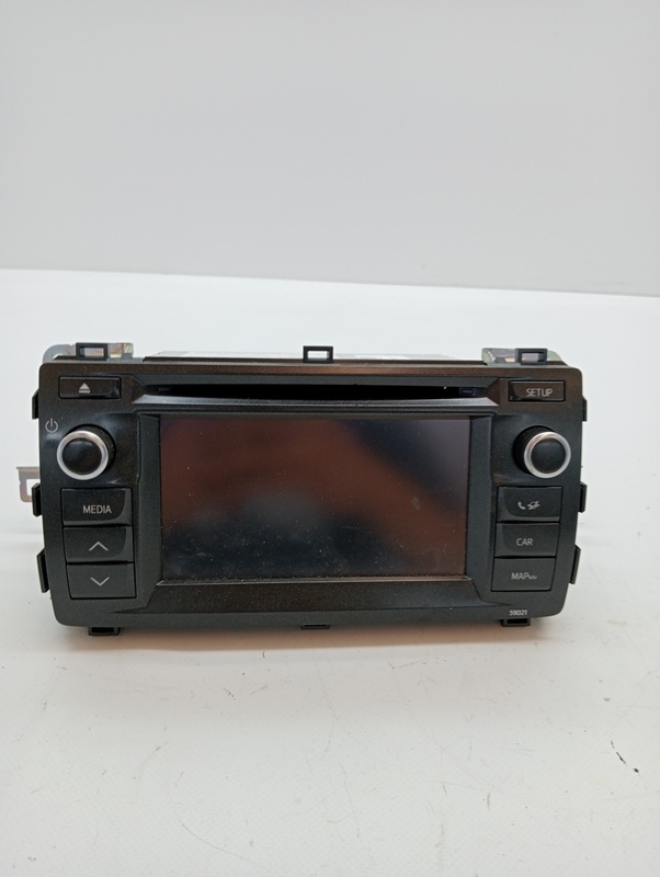 Autoradio TOYOTA AURIS TOURING SPORTS (E18) Active Essence - 1