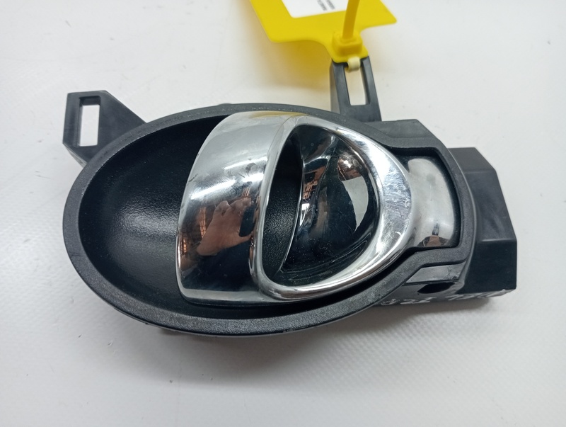 Poignee interieur avant gauche NISSAN NOTE Tekna Premium Essence - 1