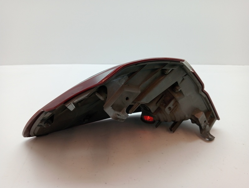 Fanale posteriore principale destro (luci) SUBARU LEGACY FAMILIAR/OUTBACK B13 (BP) 2.0 CAT Gasolina - 1
