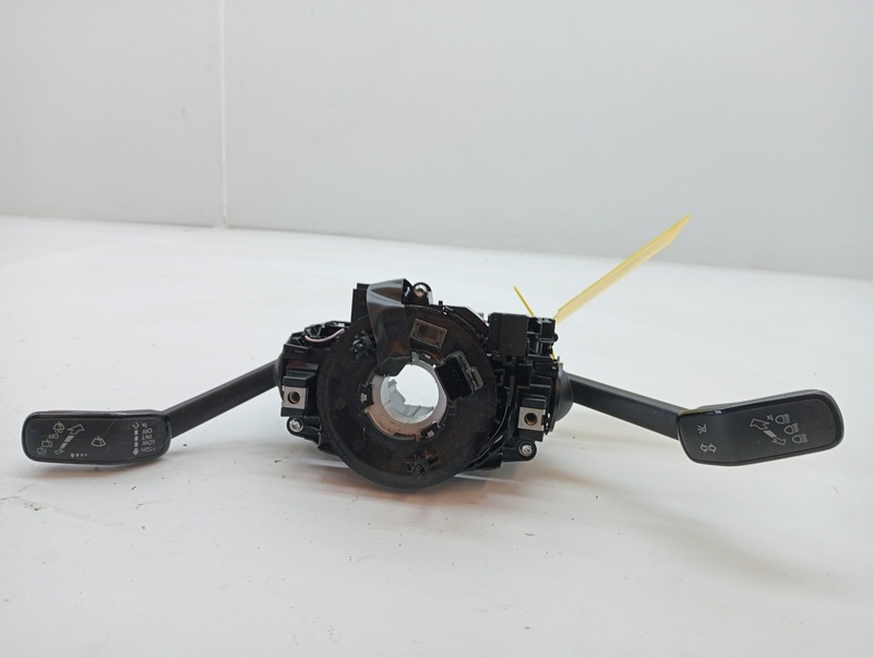 Commande autoradio VOLKSWAGEN T-CROSS Advance Essence - 1