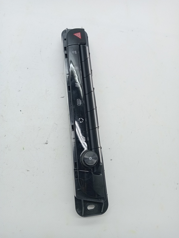 Interruttore luci emergenza CITROËN C5 AIRCROSS 1.5 Blue-HDI FAP Diésel - 1
