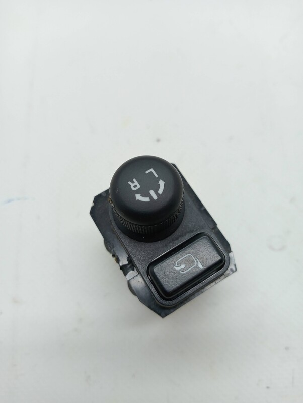 Commande retroviseurs SUZUKI KIZASHI A6B Sport 4x4 Essence - 1