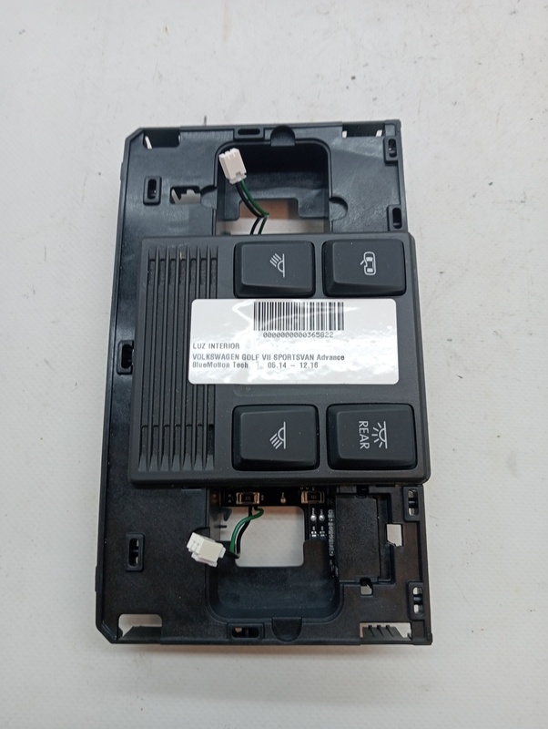 Eclairage de plafonnier VOLKSWAGEN GOLF VII SPORTSVAN Advance BlueMotion Tech Diesel - 1