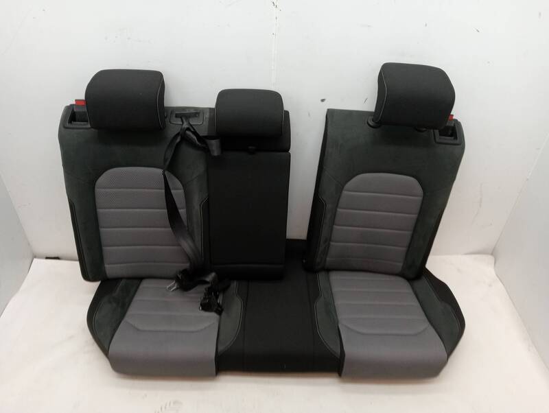 Siege arriere central VOLKSWAGEN GOLF VII SPORTSVAN Advance BlueMotion Tech Diesel - 1