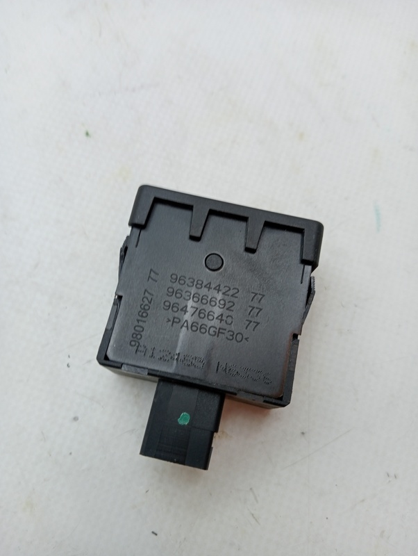 Commodo phare PEUGEOT 208 Access Diesel - 1