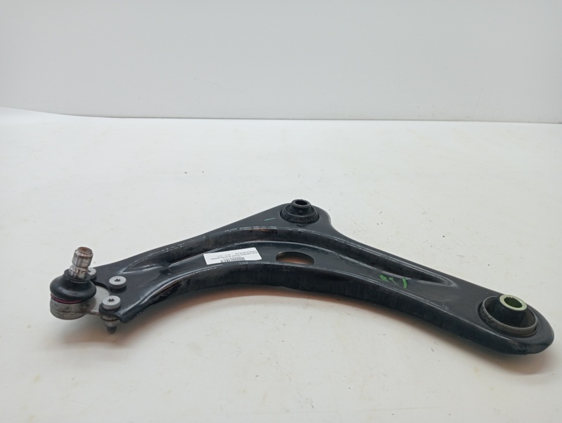 Triangolo inferiore anteriore sinistro CITROËN C4 CACTUS Feel Gasolina - 1