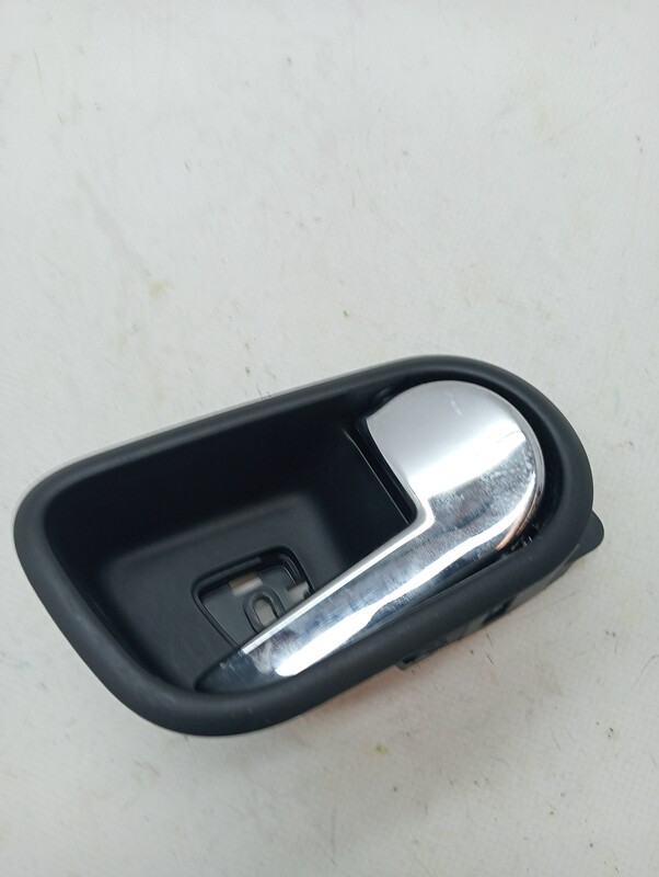 Poignee interieur avant droit FORD KA+ Essence - 1