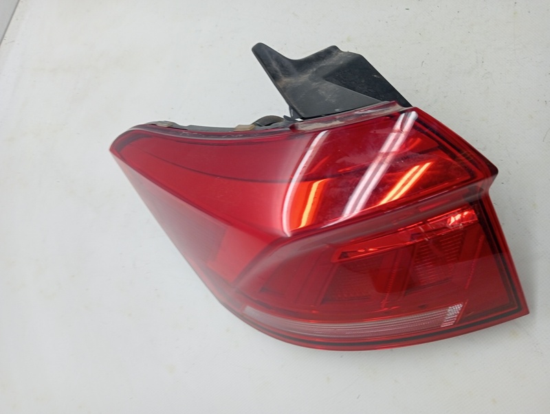 Fanale posteriore principale sinistro (luci) VOLKSWAGEN T-ROC Gasolina - 1