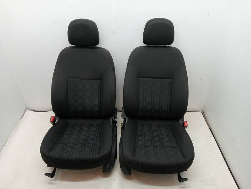 Support siege droit OPEL ZAFIRA TOURER Expression Essence - 1