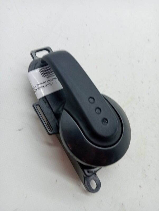 Poignee interieur avant droit NISSAN MICRA (K12E) Essence - 1