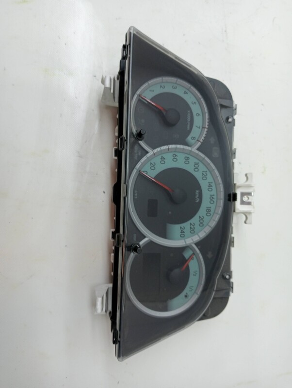 Compteur TOYOTA COROLLA VERSO (R1) Essence - 1