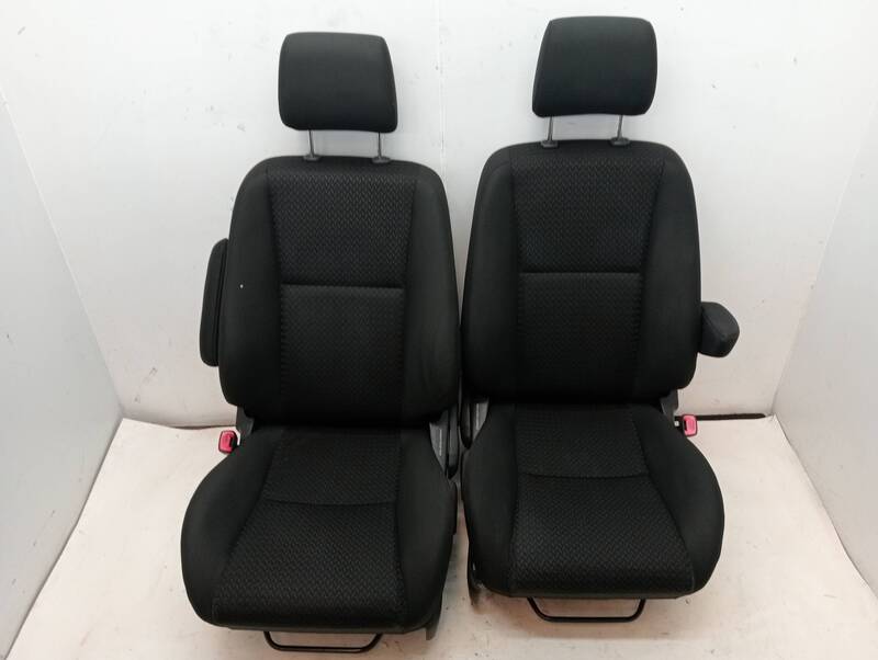 Support siege droit TOYOTA COROLLA VERSO (R1) Essence - 1