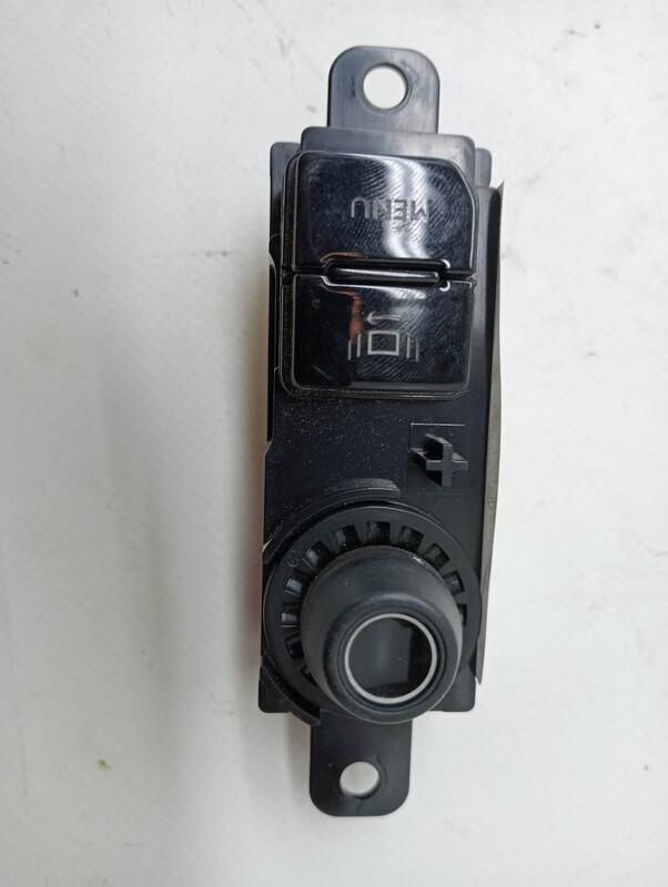 Commande autoradio PEUGEOT 208 Essence - 1