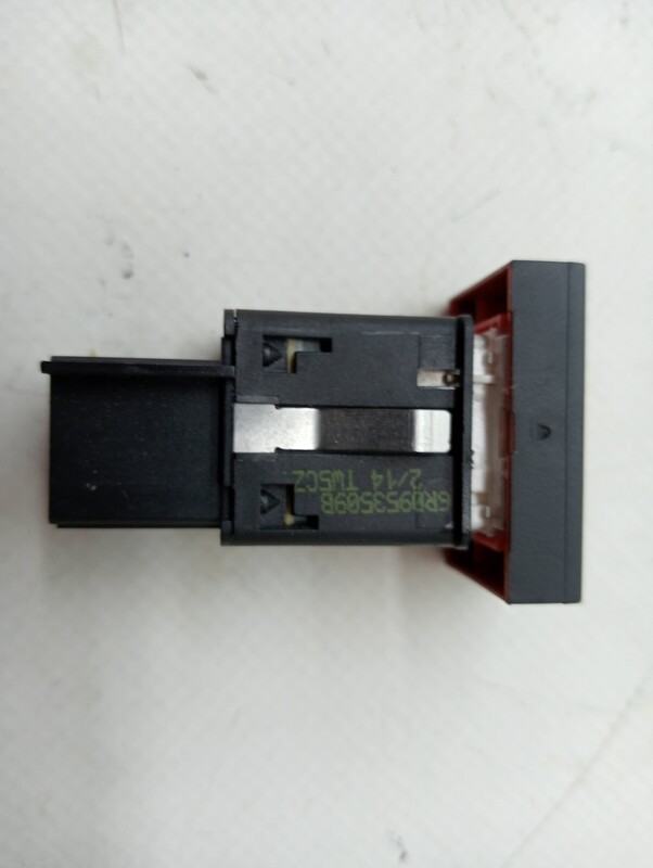 Bouton de warning VOLKSWAGEN POLO (6R1) Essence - 1