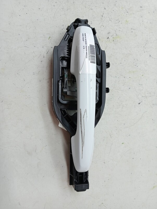 Poignee porte arriere droit FORD FOCUS Essence - 1
