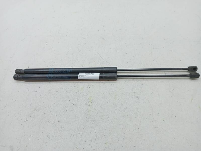 Verin de coffre FORD FOCUS Essence - 1