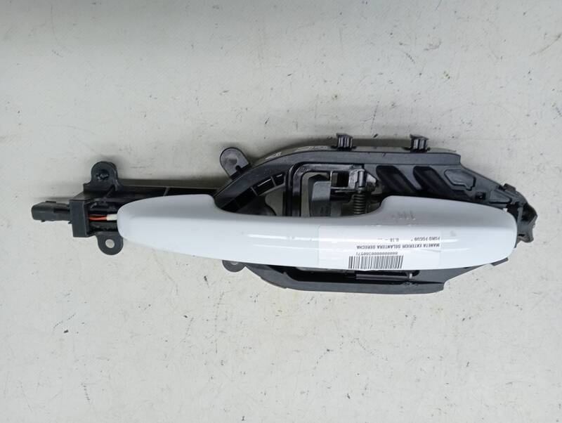 Poignee porte avant droit FORD FOCUS Essence - 1