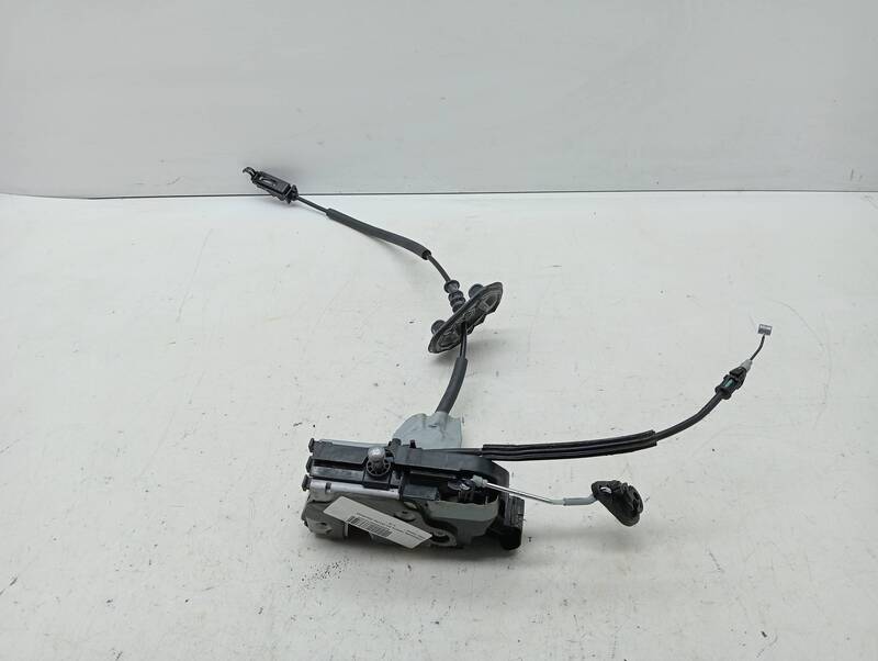Serrure avant gauche FORD FOCUS Essence - 1