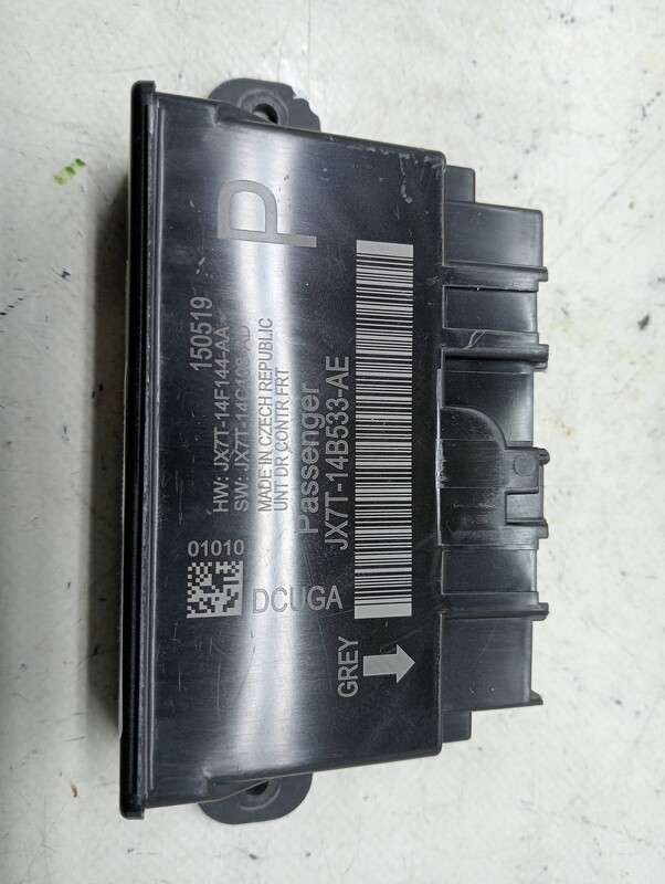 Module électronique FORD FOCUS Essence - 1