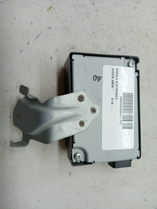 Module électronique TOYOTA YARIS Essence - 1