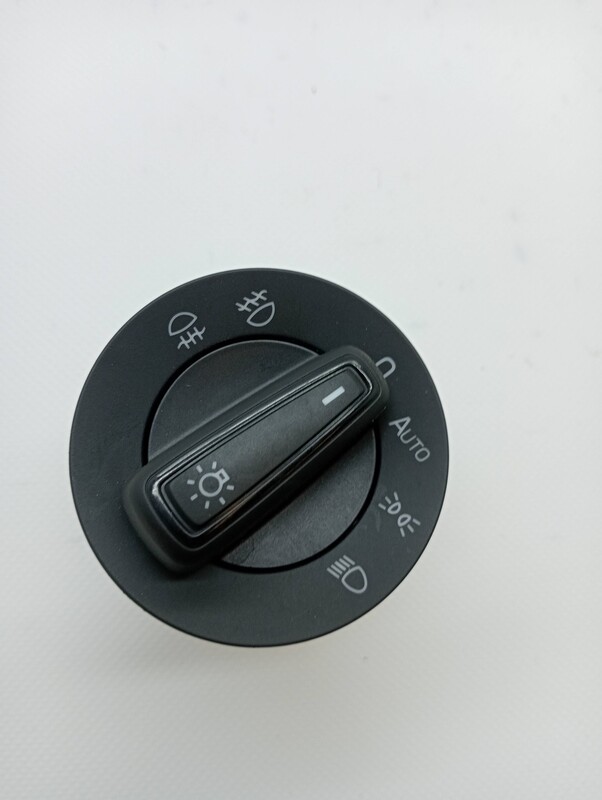 Commodo phare SKODA FABIA COMBI Essence - 1