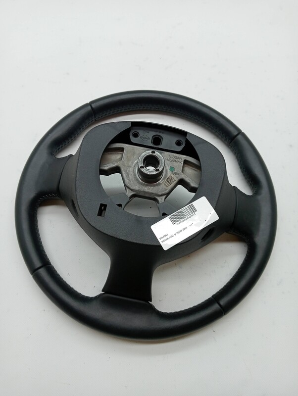 Volant NISSAN JUKE (F15) Essence - 1