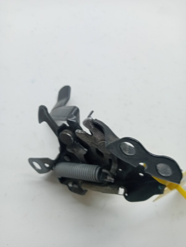 Serrure de capot NISSAN JUKE (F15) Essence - 1