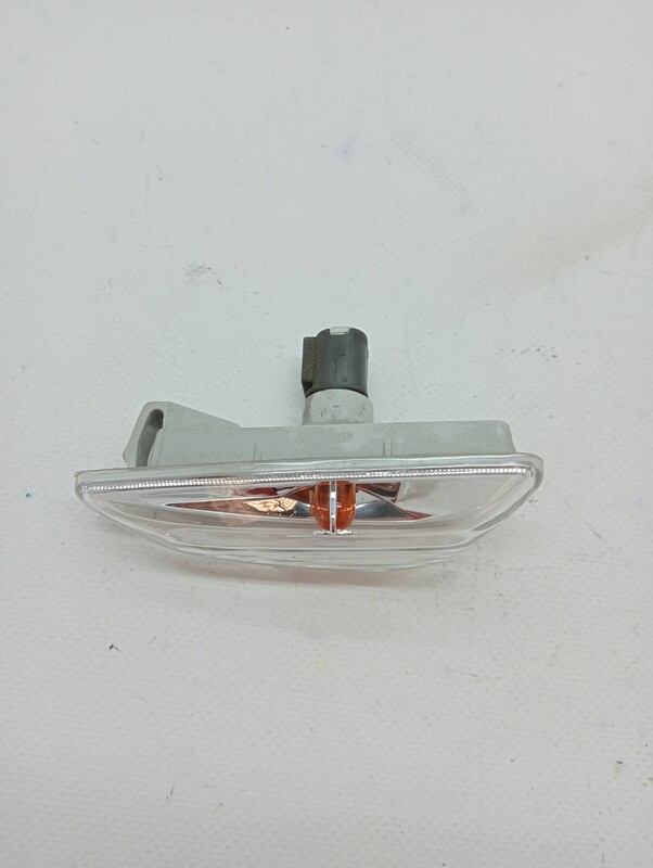 Ripetitore lampeggiante anteriore sinistro (Luci) HYUNDAI IX20 1.4 CAT Gasolina - 1