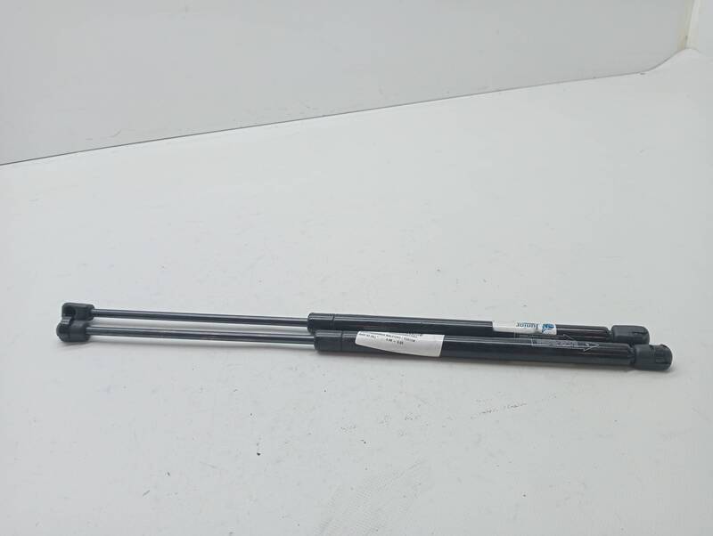 Verin de coffre AUDI A3 (8L) Essence - 1