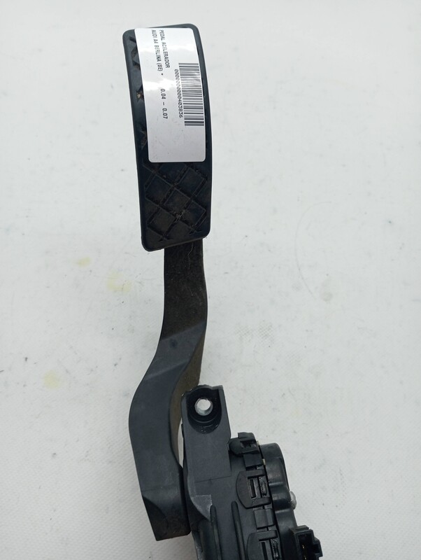 Pedale d'accelerateur AUDI A4 BERLINA (8E) Essence - 1