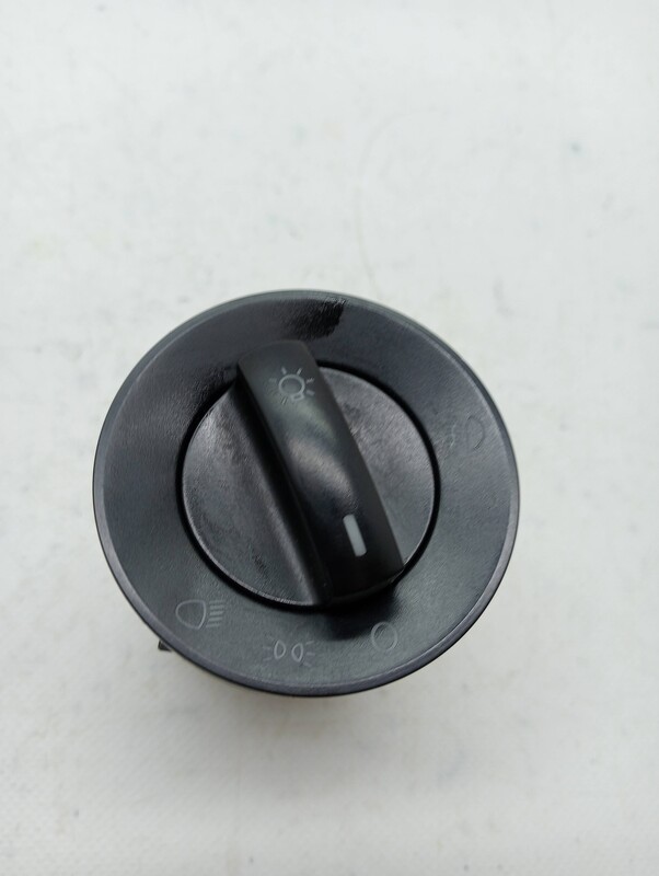Commodo phare VOLKSWAGEN POLO (9N3) Essence - 1
