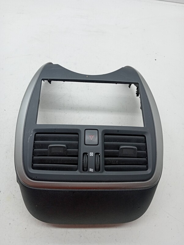 Bouton de warning NISSAN MICRA (K13) Essence - 1
