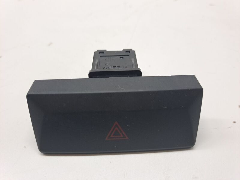 Bouton de warning NISSAN NP300 PICK-UP (D23) Diesel - 1