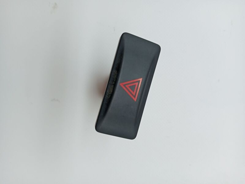 Bouton de warning NISSAN X-TRAIL (T31) 2.0 dCi Turbodiesel CAT Diesel - 1