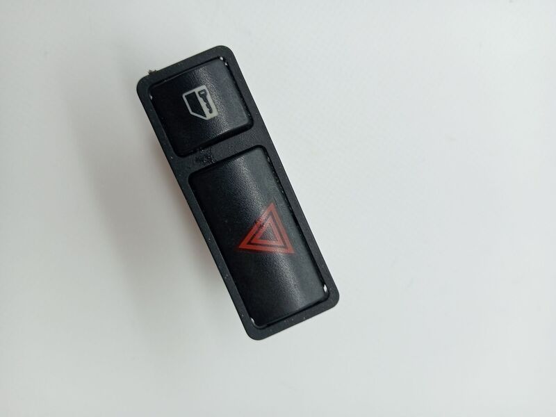 Bouton de warning BMW SERIE 3 BERLINA (E46) Diesel - 1