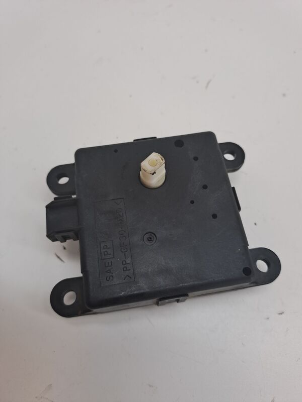 Module électronique NISSAN QASHQAI (J10) Diesel - 1