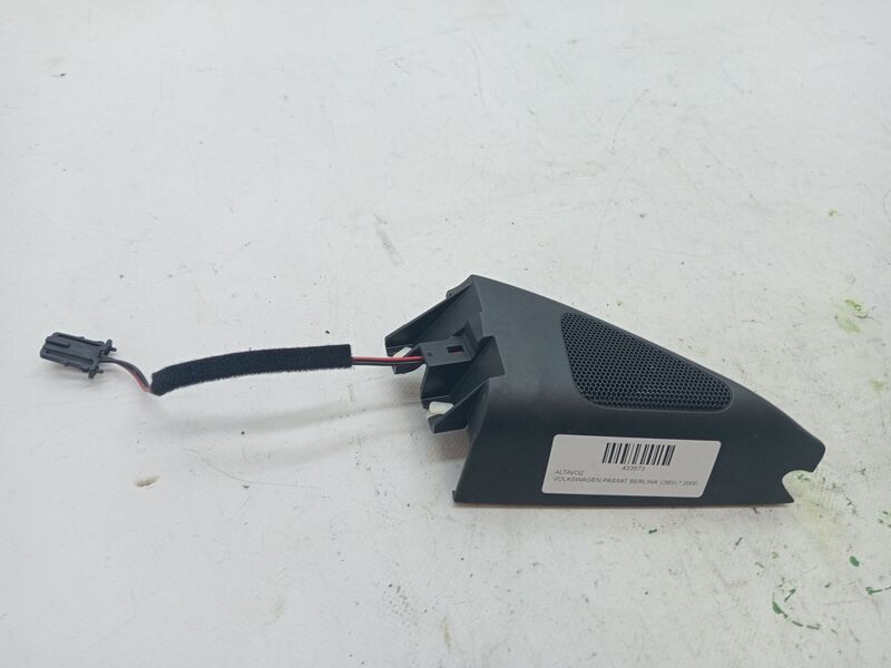 Haut parleur VOLKSWAGEN PASSAT BERLINA (3B3) Essence - 1