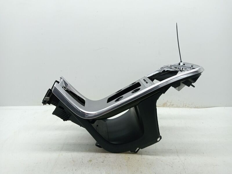 Console central (interieur plastique) VOLVO XC60 Diesel - 1