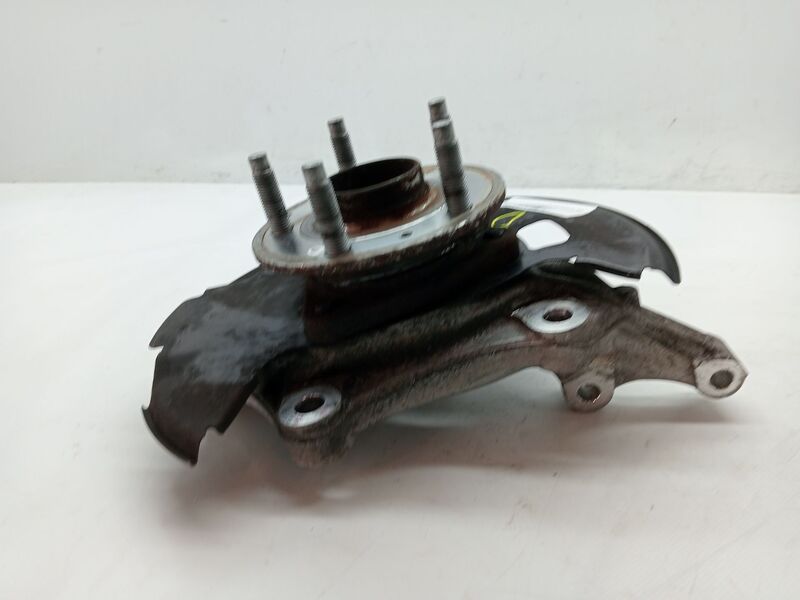 Fusee avant droit OPEL ASTRA GTC Essence - 1