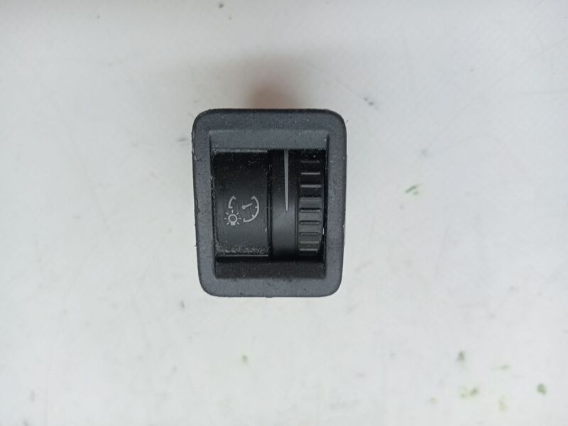 Commodo phare VOLKSWAGEN PASSAT VARIANT (3C5) Essence - 1