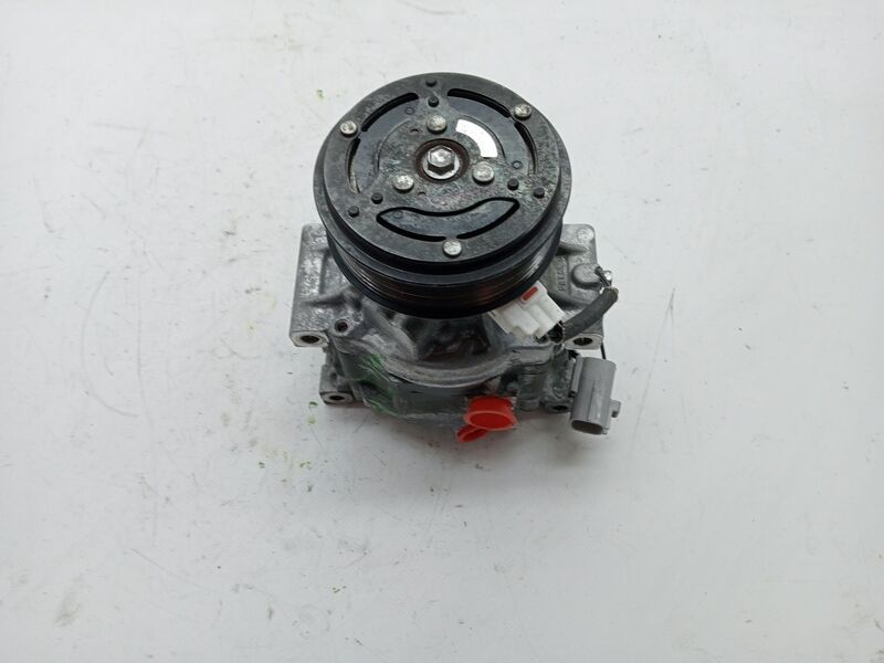 Compresseur clim TOYOTA COROLLA (E12) Essence - 1