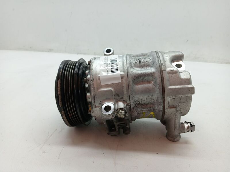 Compresseur clim OPEL ASTRA GTC Essence - 1