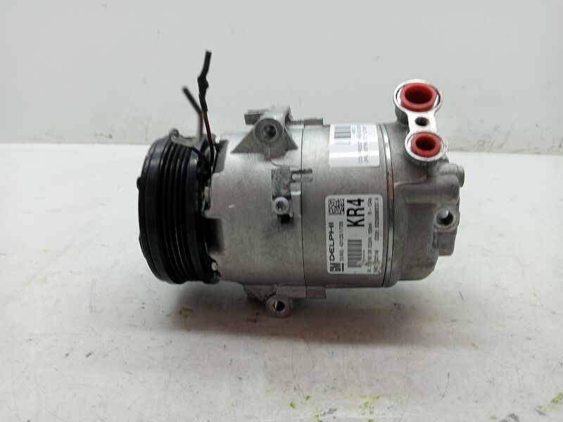 Compresseur clim OPEL ASTRA GTC Essence - 1