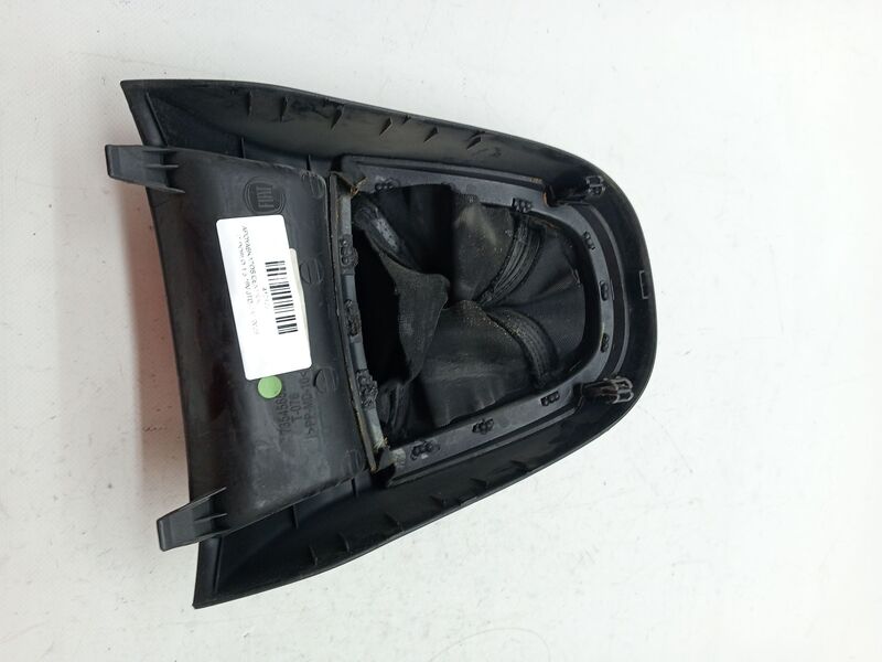 Consolle centrale (interno in plastica) FIAT DOBLO 1.3 16V JTD CAT Diésel - 1