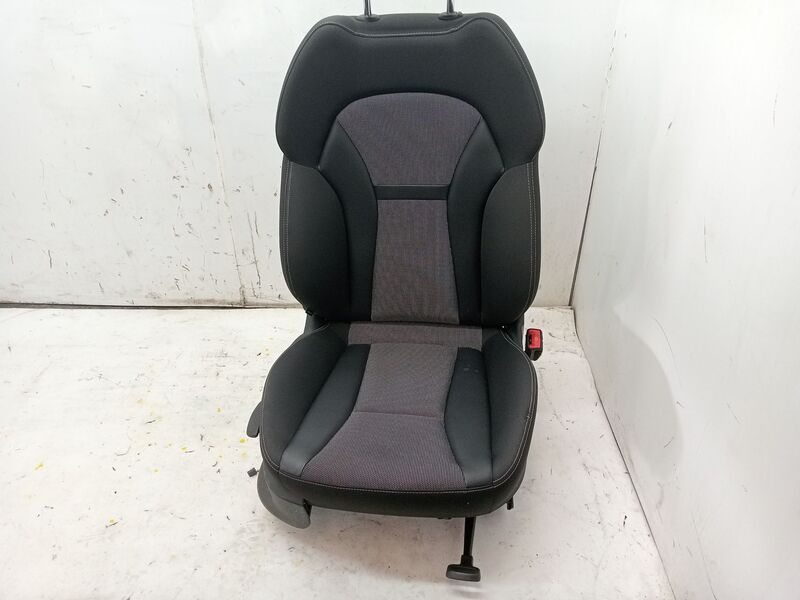Siege avant droit AUDI A1 SPORTBACK (8XF) Diesel - 1